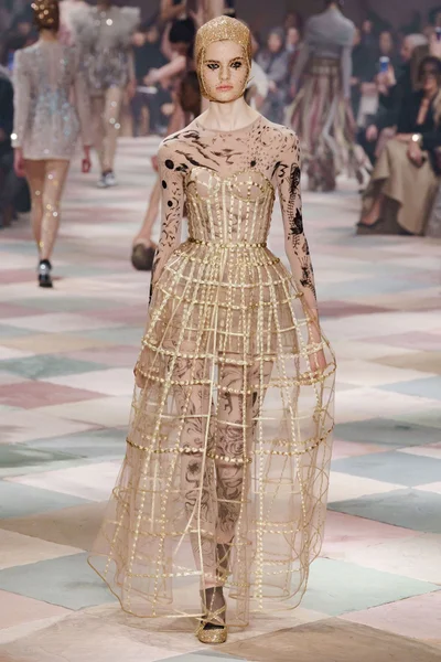 Look 54